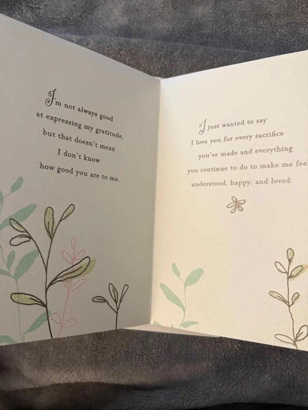 🌻 Bundle of 2 Hallmark Happy Birthday Mom Cards